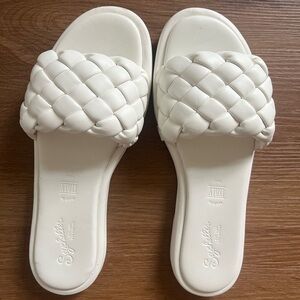 Seychelles Shoes | White Flats